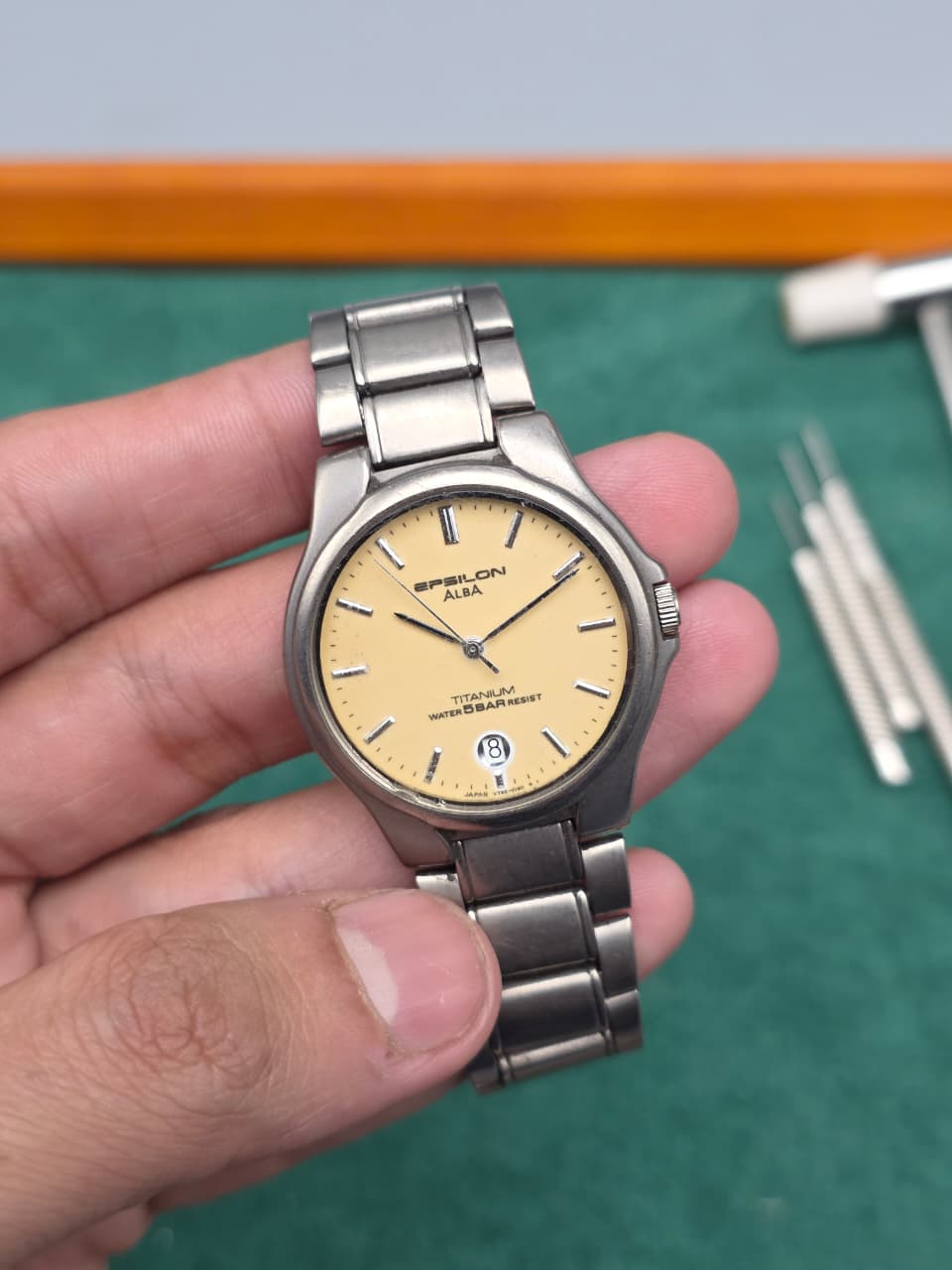 Alba Epsilon Titanium Champagne Dial