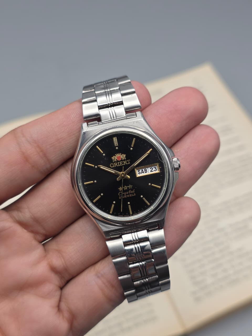 Orient Crystal 21 Jewels Black-Gold