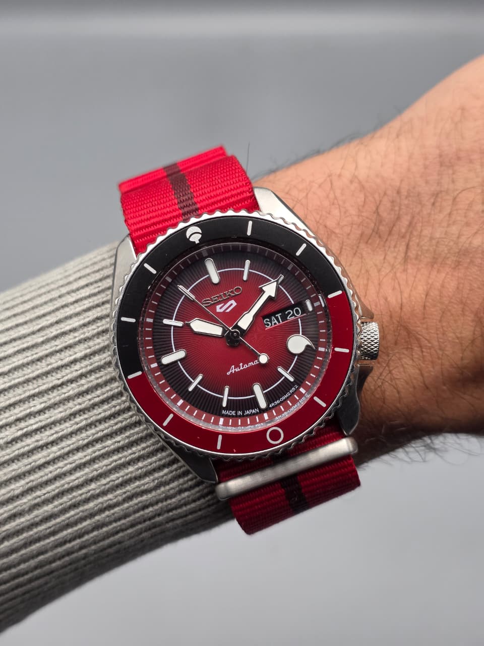 Seiko 5 Sport Red Burgundy Textured Dial